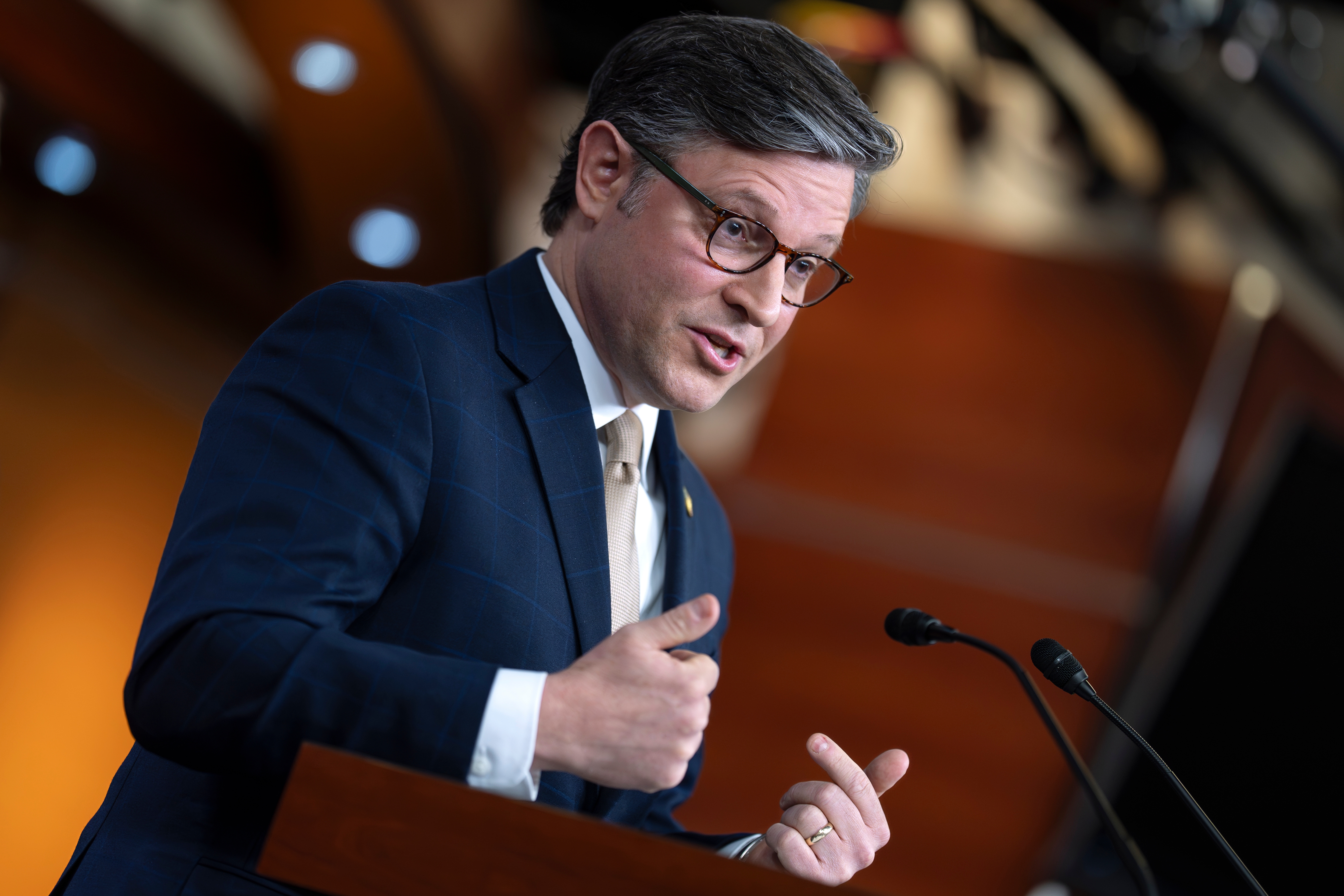 After 2 failed votes, Mike Johnson unveils new plan to extend key U.S. spy powers